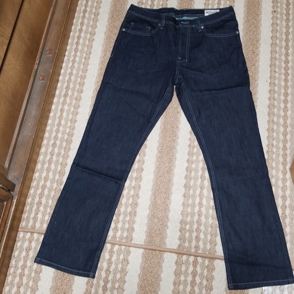 👀👉NWT AWESOME PAIR BUFFALO Blue Jeans 34x32👌👀 - Picture 1 of 3